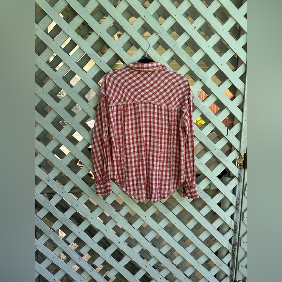 In loom gingham button down top - Picture 2 of 2